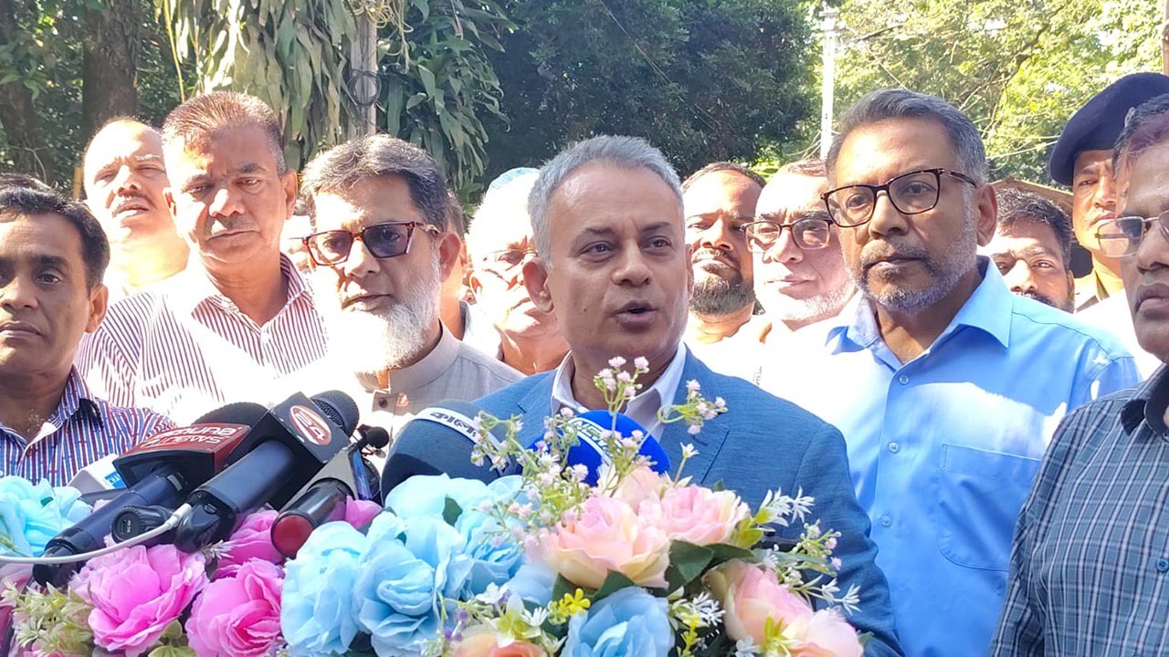 রেলওয়ের দখল হওয়া জমি উদ্ধার করা হবে: রেলমন্ত্রী