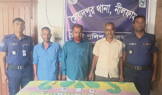 সৈয়দপুরে জুয়ার আসর থেকে তিনজন আটক