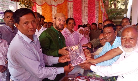 বিরলের ফতেপুর স: প্রা: বিদ্যালয়ের প্রধান শিক্ষকের বিদায় সংবর্ধনা