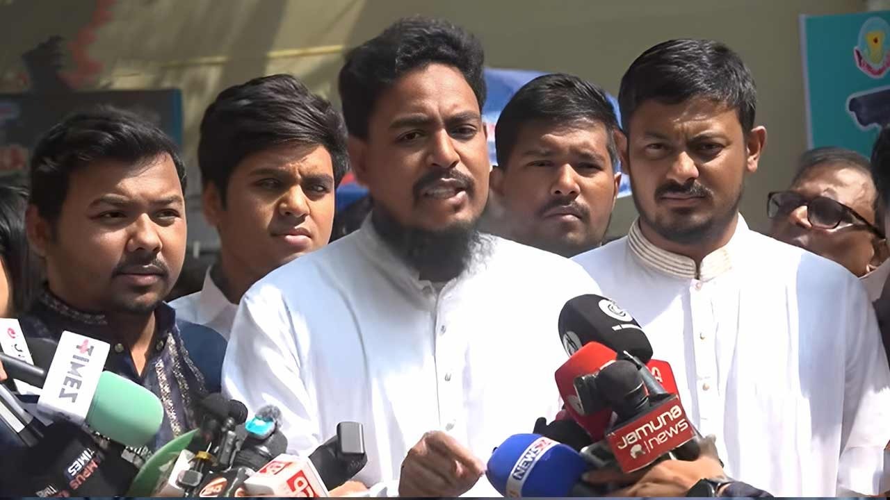 ইশরাকের পদত্যাগে বিএনপির অন্তর্কোন্দল? প্রশ্ন তুললেন আখতার