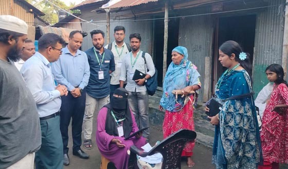 শেরপুরে ফ্যামিলি কার্ডের জরিপ কার্যক্রম পরিদর্শন