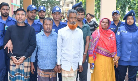 ধামইরহাটে সম্পদের লোভে বোনকে হত্যা; ছোট ভাই-ভাবীসহ গ্রেফতার ৫