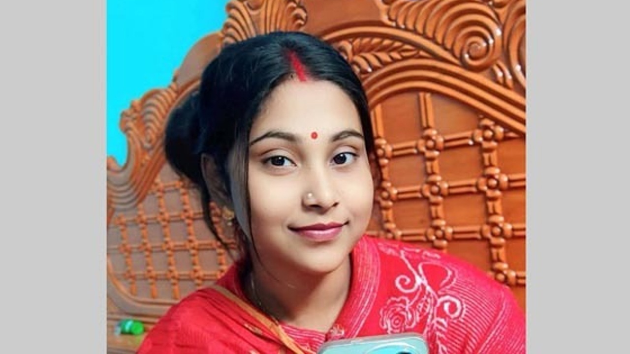 প্রতিমা বিসর্জনে সিঁদুর খেলতে গিয়ে নববধূর মৃত্যু