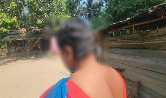 ঝিনাইদহে নারীর চুল কেটে শরীরে মাখানো হলো মরিচের গুঁড়া