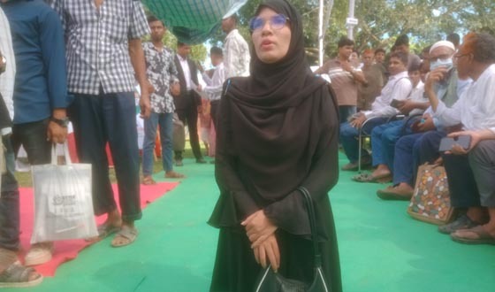শারীরীক প্রতিবন্ধী রিমা চাকুরির প্রত্যাশায় ছুটে এসেছেন জব ফেয়ারে