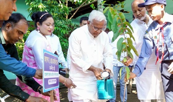 হাটহাজারীর সমন্বিত শিশু পুনর্বাসন কেন্দ্র পরিদর্শনে সমাজকল্যাণ মন্ত্রী