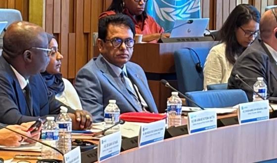 প্যারিসে ইউনেস্কোর সেমিনারে যোগ দিলেন শিক্ষামন্ত্রী