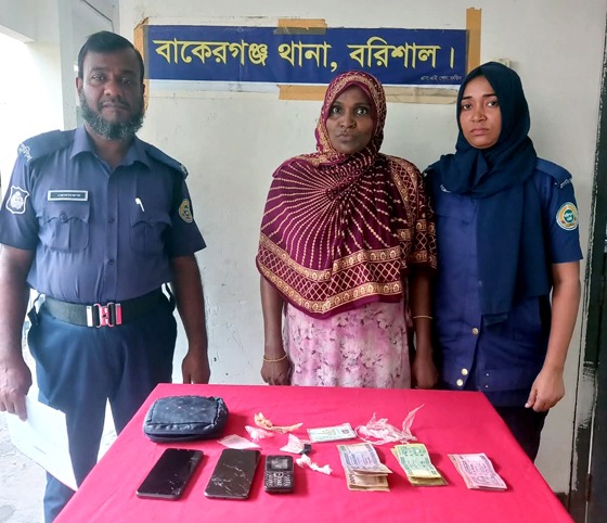 মাদক মামলায় পুলিশ হেফাজতে আটক নারীকে আদালতে নেয়ার পথে মৃত্যু