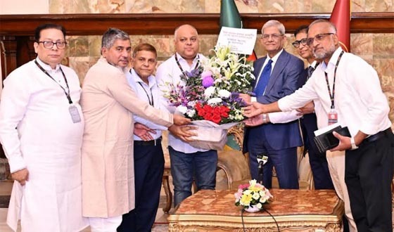 বঙ্গভবনে রাষ্ট্রপতি ও জেলা পরিষদ প্রশাসকদের সাক্ষাৎ