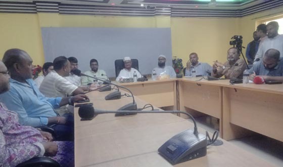 সাংবাদিক সমাজের দর্পণ, সংবাদে সত্য-বাস্তবতা তুলে ধরতে হবে’