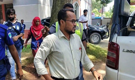 মণিরামপুরে যৌন হয়রানির দায়ে শিক্ষার্থীদের বিক্ষোভের মুখে শিক্ষক