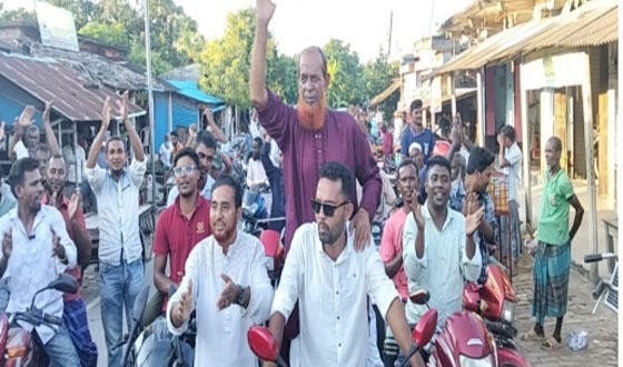 কাদাকাটি ইউপি চেয়ারম্যান প্রার্থীর মোটরসাইকেল শোভাযাত্রা
