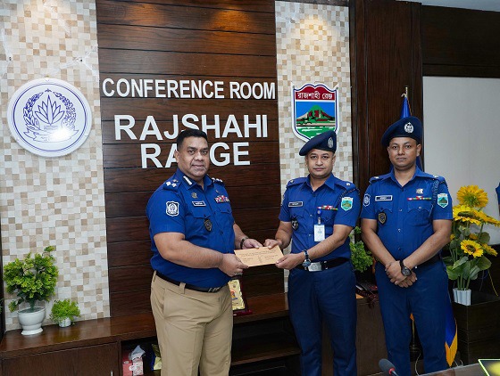রাজশাহী রেঞ্জের সেরা তদন্ত কর্মকর্তা শেরপুর থনার জয়নুল আবেদীন