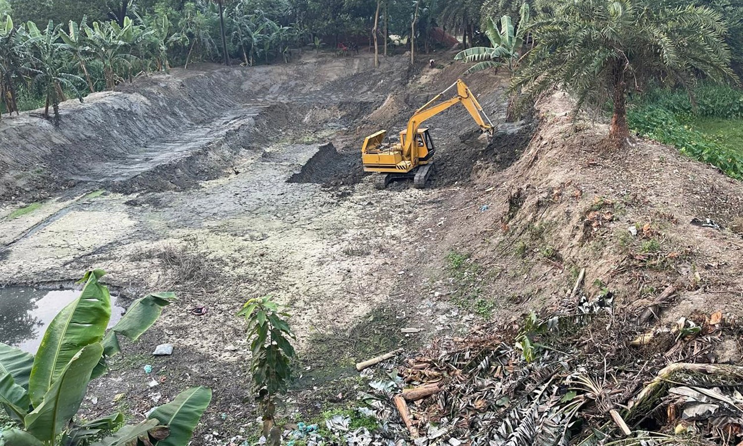 কালীগঞ্জে সরকারী সম্পত্তি দখলের বিরুদ্ধে ভ্রাম্যমান আদালতের অভিযান