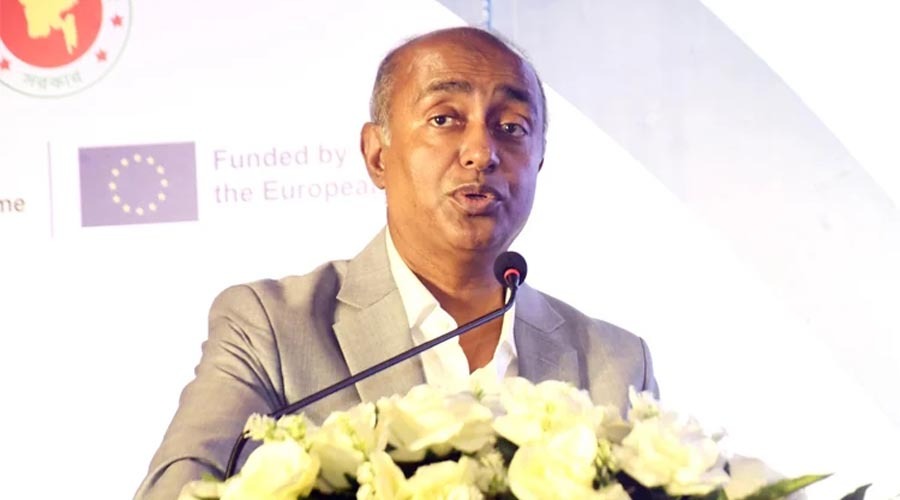 ভুয়া ফটোকার্ড ও অপতথ্য ছড়ালে কঠোর ব্যবস্থা, সতর্ক করলেন আইনমন্ত্রী