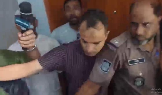 রাজশাহীতে নারীসহ সাবেক ওসি আটক
