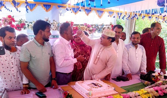 শুভ সাথীর জন্মদিনে শিক্ষক ছাত্রদের মিলন মেলা