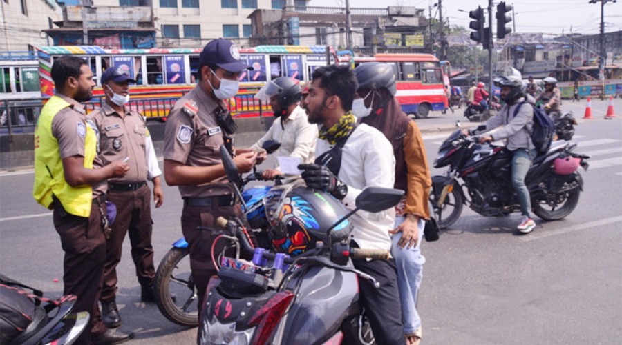 রাজধানীতে নিরাপত্তা জোরদারে বসানো হয়েছে দুইশ’র বেশি চেকপোস্ট