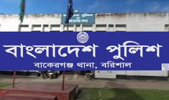নামাজরত স্ত্রীসহ তিনজনকে কুপিয়ে জখম, স্বামী আটক