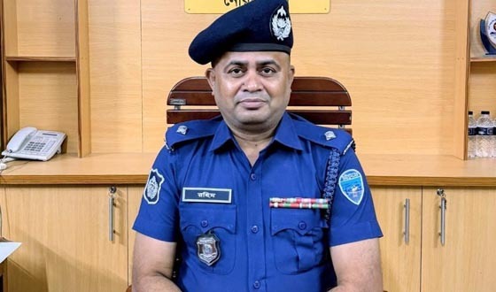আওয়ামী সংশ্লিষ্টতা ও মিছিল, সেনবাগের ওসি প্রত্যাহার
