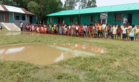 কক্ষ সংকট-জলাবদ্ধতায় দুর্ভোগে সাড়ে ৩০০ শিক্ষার্থী