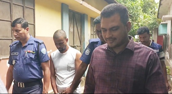 সেনবাগে মাদক সেবির ৬ মাসের কারাদণ্ড ও জরিমানা করে ভ্রাম্যমান আদালত