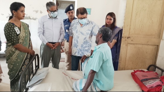 ‘সরকারি হাসপাতালের সামনে দেওয়া হবে না ক্লিনিকের অনুমোদন’
