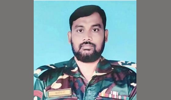 দৌলতপুরে সড়ক দুর্ঘটনায় সাবেক সেনা সদস্যের মৃত্যু
