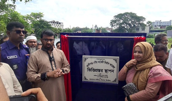 কালীগঞ্জে পৌর মার্কেট উদ্বোধন করলেন রাশেদ খাঁন