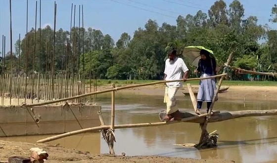 ঝিনাইগাতীর পাগলা সেতুর নির্মাণকাজ শেষ না হওয়ায় দুর্ভোগ