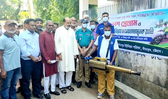 এডিস নিধনে সলিমপুরে সামাজিক প্রতিরোধ, মাঠে আসলাম চৌধুরী