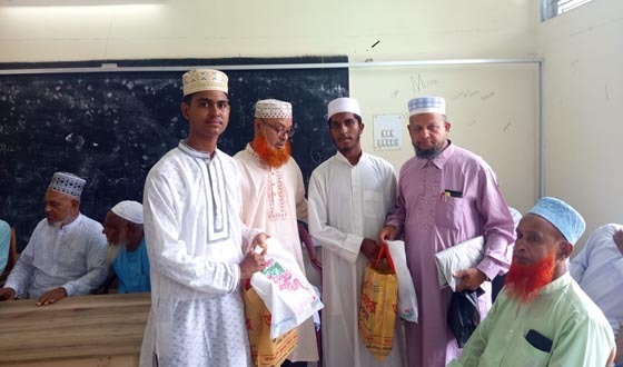 রাজিবপুরে মাদ্রাসায় দুই শিক্ষককে বিদায়ী সংবর্ধনা
