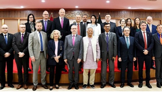 বাংলাদেশ সম্পর্কে মিসইনফরমেশন ঠেকাতে ইইউ কূটনীতিকদের সহযোগিতা চান প্রধান উপদেষ্টা