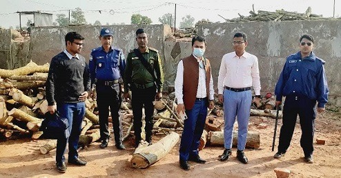 কালিহাতীতে ইটভাটায় ভ্রাম্যমান আদালতের অভিযান