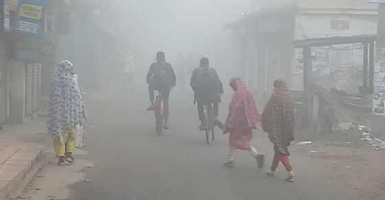 তিন দিন দেখা নেই সূর্যের