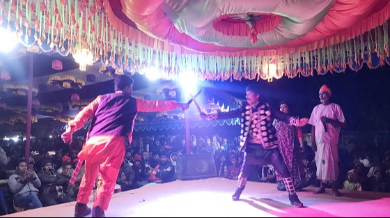 বাঘায় যাত্রাপালা মঞ্চায়ন