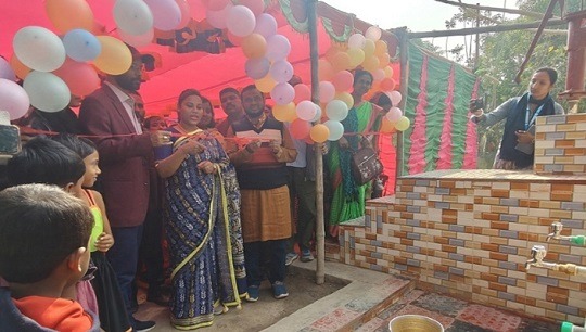 শ্যামনগরে সুপেয় পানি সংগ্রহে কষ্ট লাঘবে পিএসএফ স্থাপন