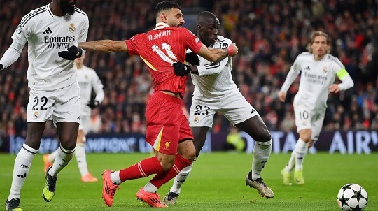 রিয়াল মাদ্রিদের বিপক্ষে ২-০ গোলে জয় পেলো লিভারপুল