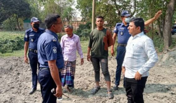 সরাইলে সরকারি খাল দখলকালে ২ জনকে কারাদন্ড