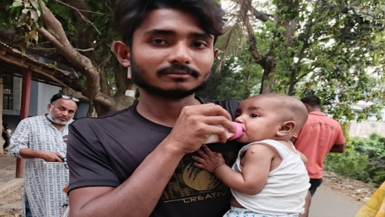 স্বামীর বাসায় চার মাসের সন্তান রেখে বাবার বাসায় মা