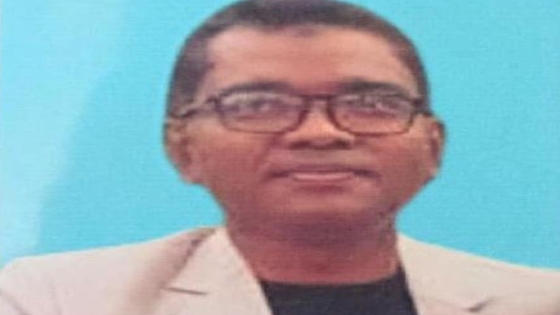 চাকরি দেওয়ার প্রলোভনে দেখিয়ে টাকা হাতিয়ে নেওয়া মামলায় রুয়েট কর্মকর্তা গ্রেপ্তার