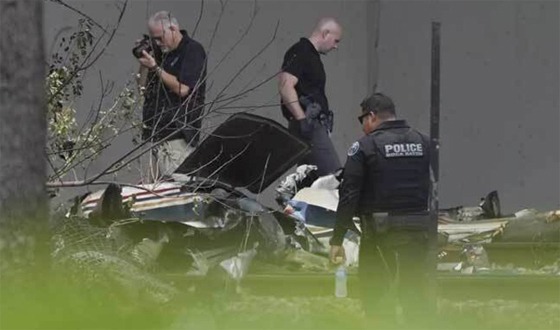 যুক্তরাষ্ট্রে বিমান বিধ্বস্তে ঝরল ৩ প্রাণ