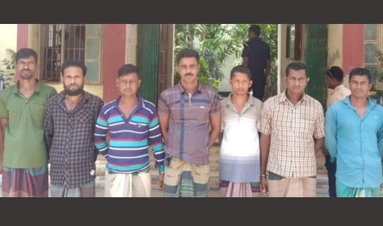 আশাশুনিতে পুলিশের অভিযানে গ্রেফতার ৭