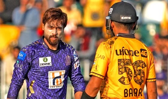 শূন্য দিয়ে বাবরের পিএসএল শুরু, আমিরের বলে কুপোকাত