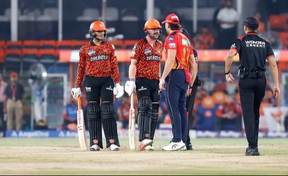 ম্যাক্সওয়েলের সঙ্গে উত্তপ্ত বাক্য বিনিময় নিয়ে মুখ খুললেন হেড