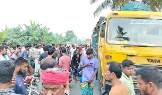 কুষ্টিয়ায় পৃথক সড়ক দুঘটনায় নিহত ২