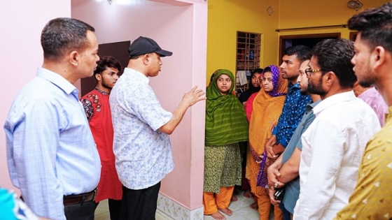 রাজশাহীতে মেয়েকে উত্ত্যক্তের প্রতিবাদ করায় বাবাকে হত্যা, পরিদর্শনে পুলিশ কমিশনার