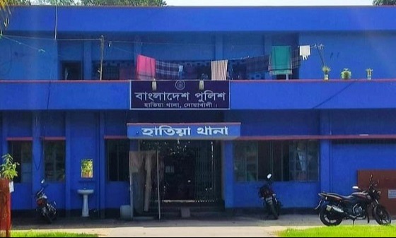 মসজিদের ওজুখানায় নিজ কর্মচারীকে পিটালেন কলেজ অধ্যক্ষ: থানায় মামালা