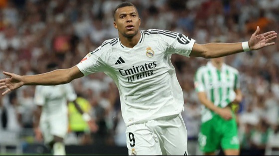 বার্সেলোনার বিপক্ষে ফিরে আসার লক্ষ্য এমবাপ্পের