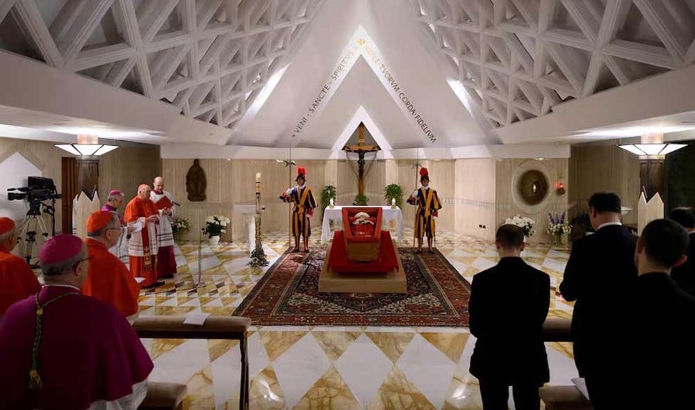 শেষ বিদায়ে সাদামাটা অনাড়ম্বর: পোপ ফ্রান্সিসকে বিদায় জানাতে প্রস্তুত ভ্যাটিকান